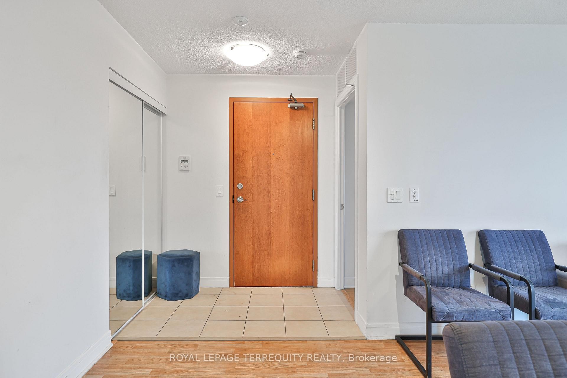 2306-35 Bales Avenue, Toronto, ON - Indoor Photo Showing Other Room