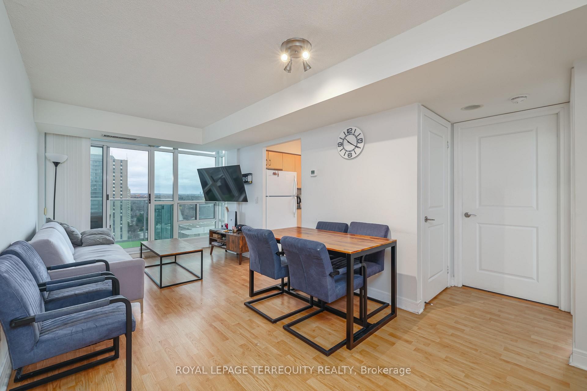 2306-35 Bales Avenue, Toronto, ON - Indoor