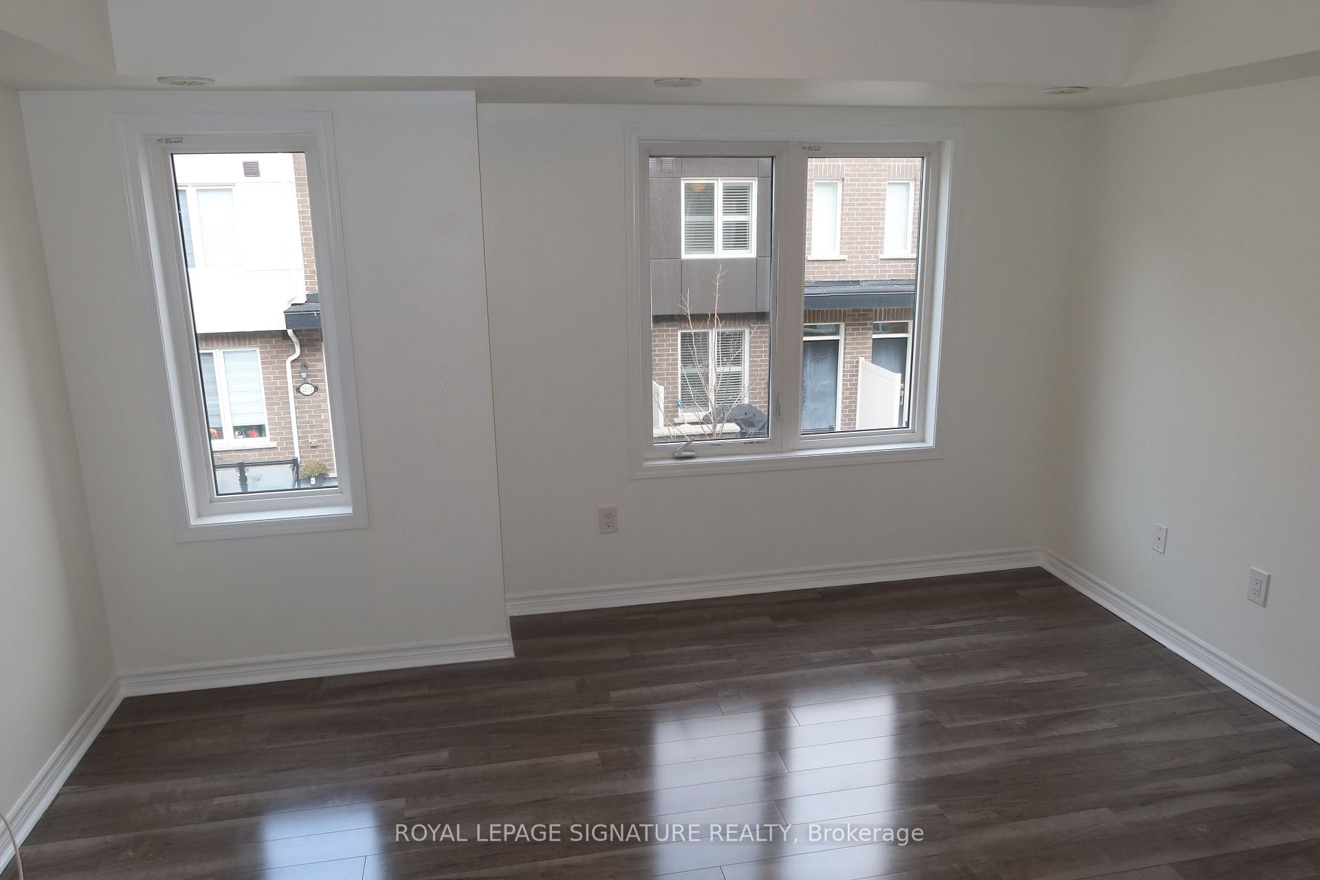 5-45 Heron Park Place, Toronto, ON - Indoor Photo Showing Other Room