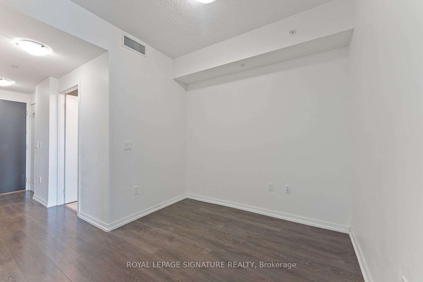 612-3237 Bayview Avenue, Toronto, ON - Indoor Photo Showing Other Room
