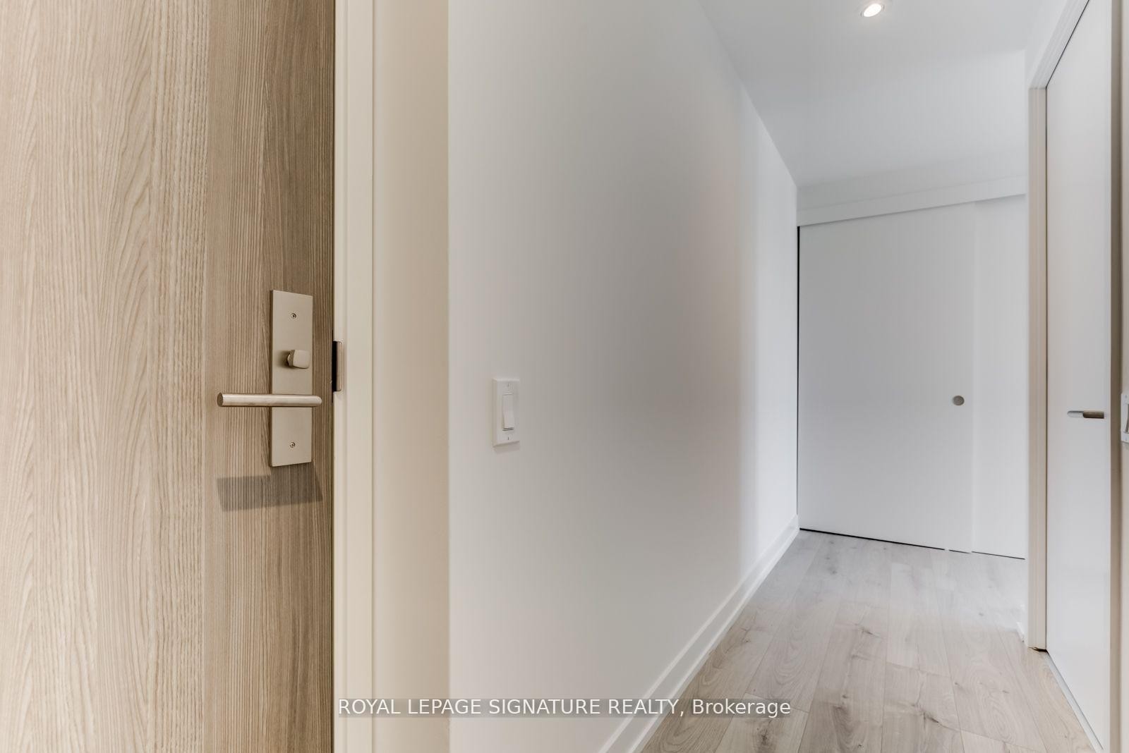 2003-161 Roehampton Avenue, Toronto, ON - Indoor Photo Showing Other Room