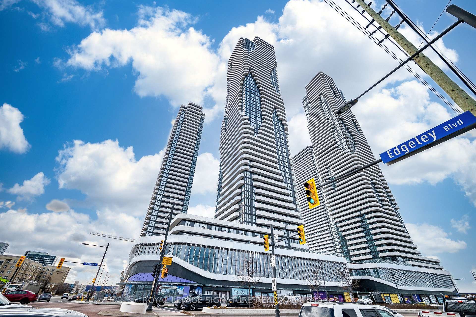 3007-8 Interchange Way, Vaughan, ON - Outdoor