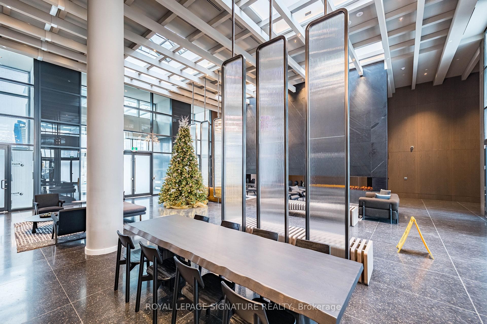 3007-8 Interchange Way, Vaughan, ON - Indoor