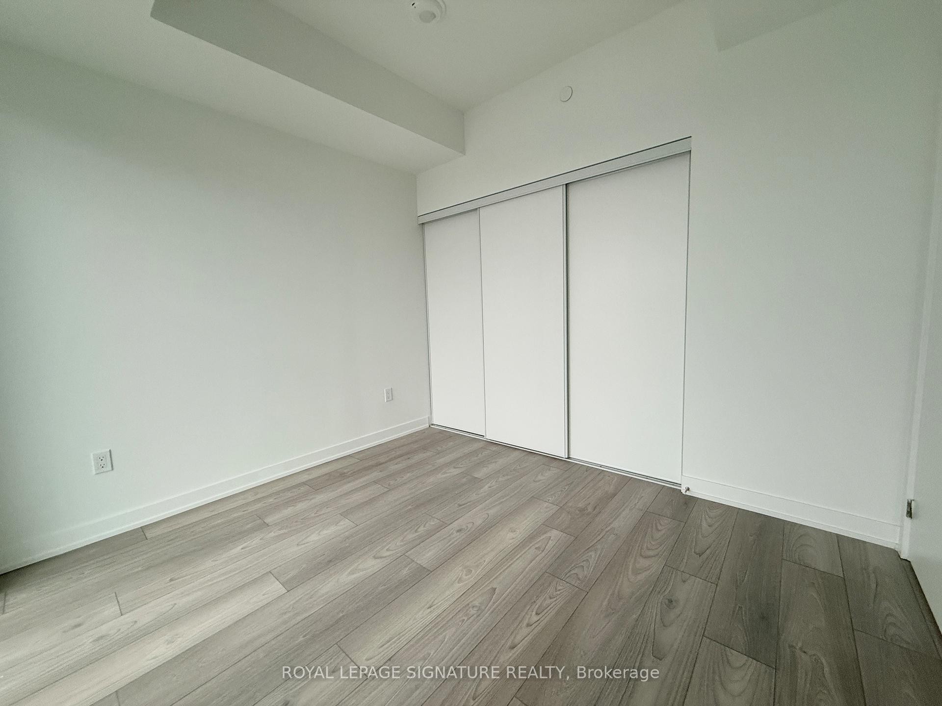 705-1007 The Queensway N/A, Toronto, ON - Indoor Photo Showing Other Room