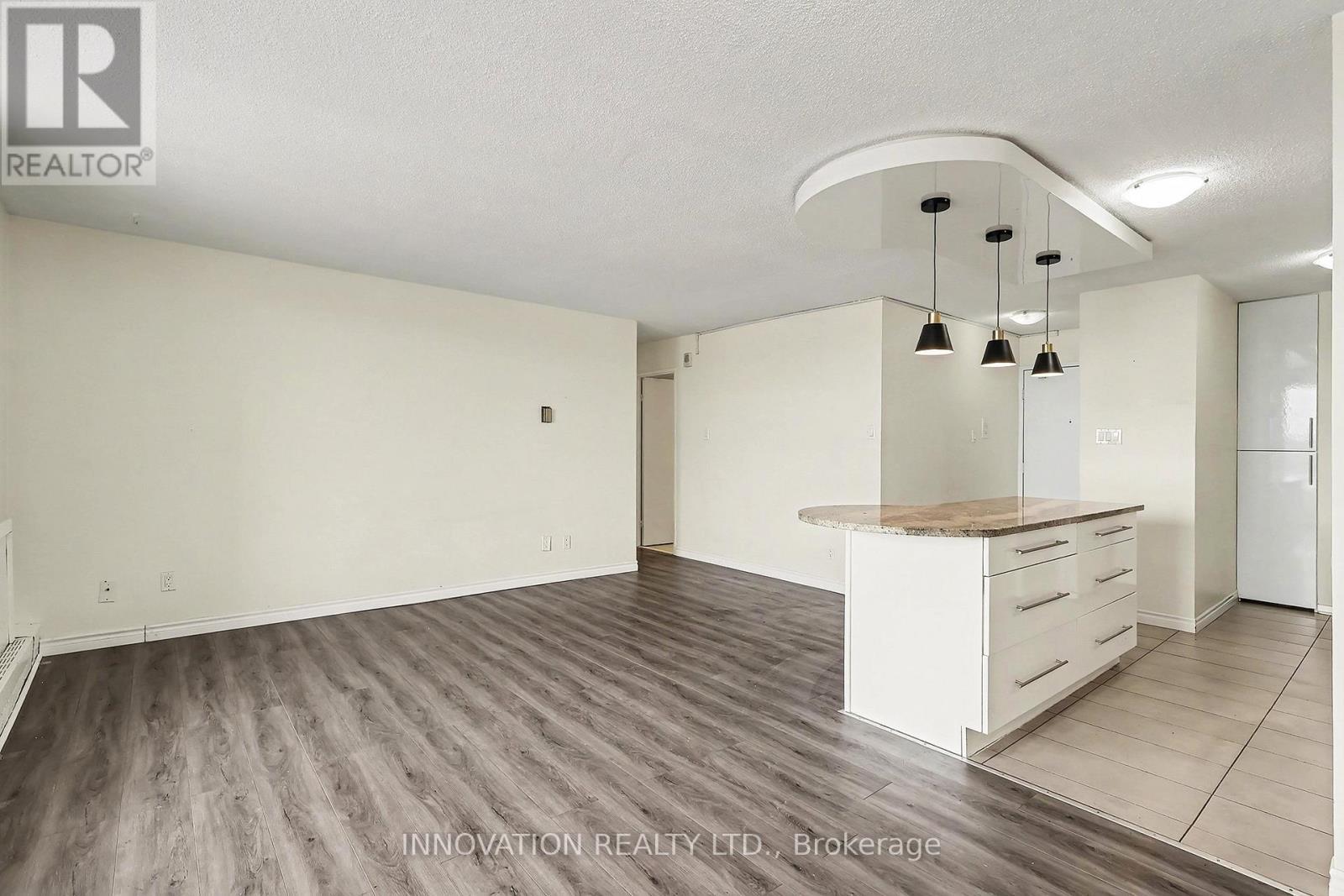 1107 - 1785 Frobisher Drive, Ottawa, ON - Indoor Photo Showing Kitchen