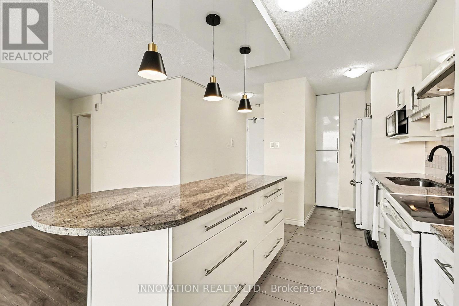 1107 - 1785 Frobisher Drive, Ottawa, ON - Indoor Photo Showing Kitchen With Upgraded Kitchen