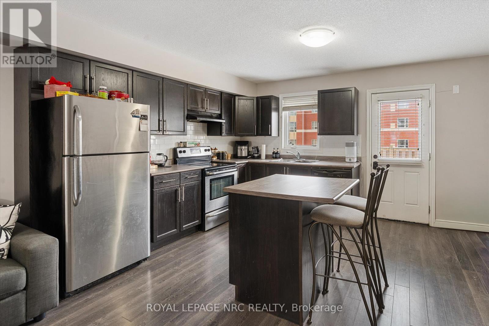 6 - 6118 Kelsey Crescent, Niagara Falls (Forestview), ON - Indoor Photo Showing Kitchen