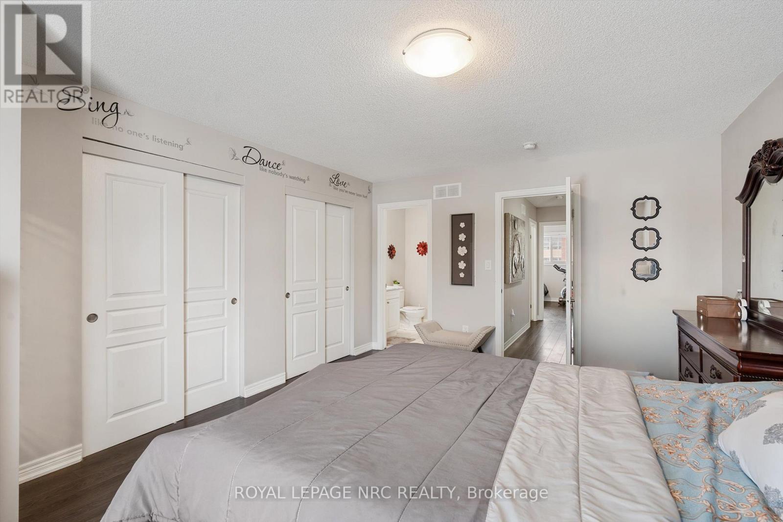 6 - 6118 Kelsey Crescent, Niagara Falls (Forestview), ON - Indoor Photo Showing Bedroom