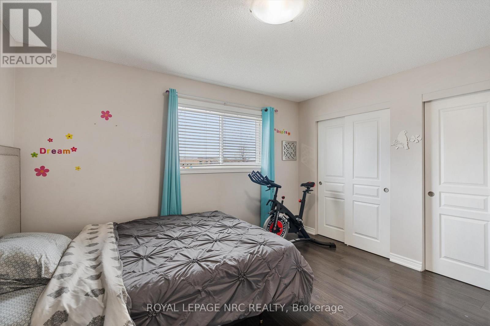 6 - 6118 Kelsey Crescent, Niagara Falls (Forestview), ON - Indoor Photo Showing Bedroom
