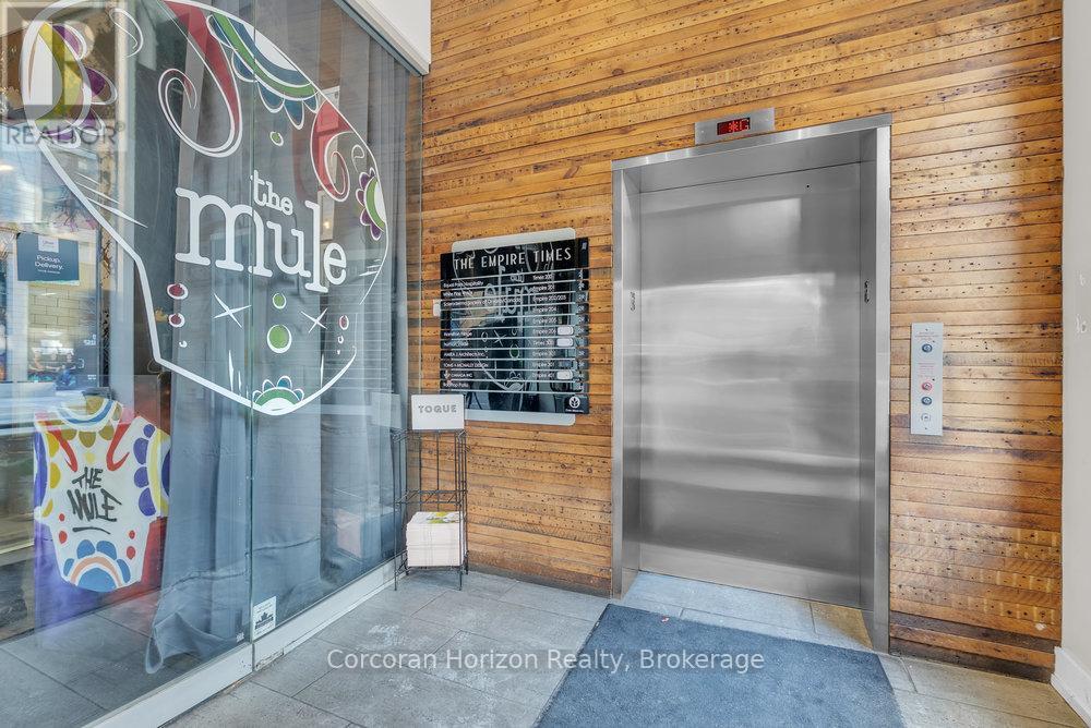 300 - 41 King William Street, Hamilton (Beasley), ON