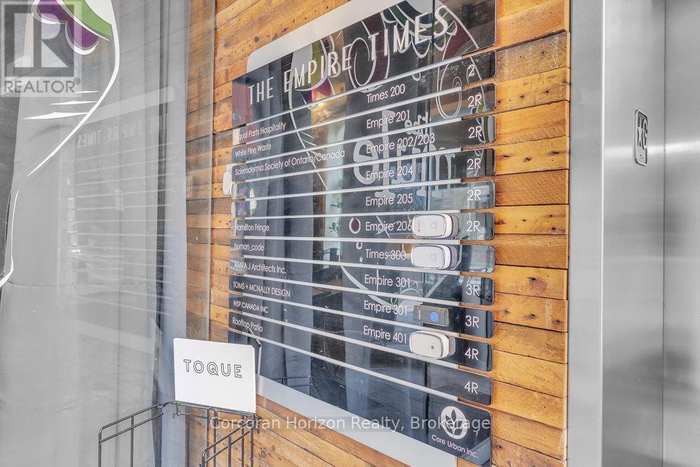 300 - 41 King William Street, Hamilton (Beasley), ON