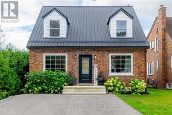 15 MCKENZIE STREET Tillsonburg, ON N4G 2E7