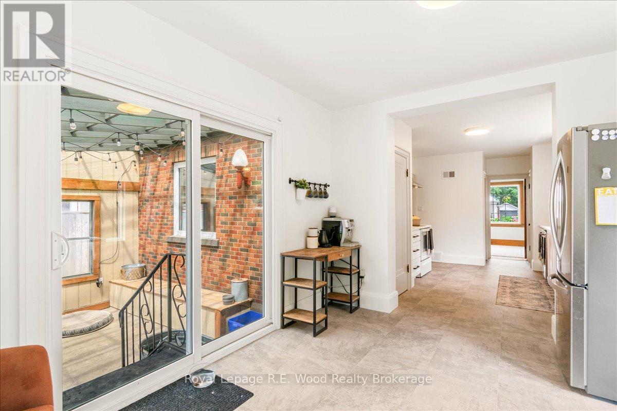 15 Mckenzie Street, Tillsonburg, ON - Indoor Photo Showing Other Room