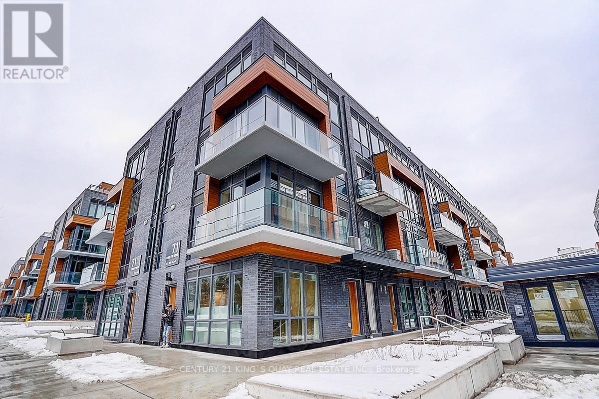 92 - 71 Curlew Drive, Toronto, ON - Outdoor