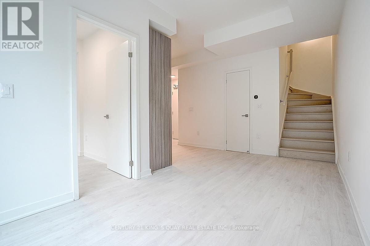 92 - 71 Curlew Drive, Toronto, ON - Indoor Photo Showing Other Room