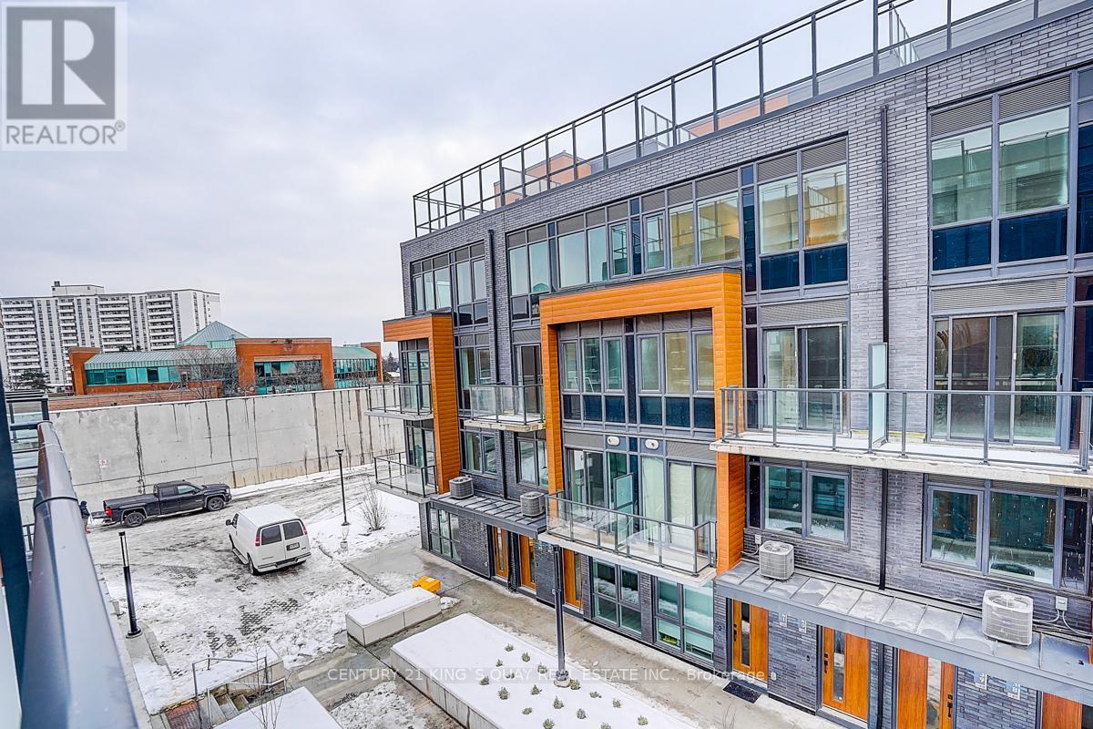 92 - 71 Curlew Drive, Toronto, ON - Outdoor