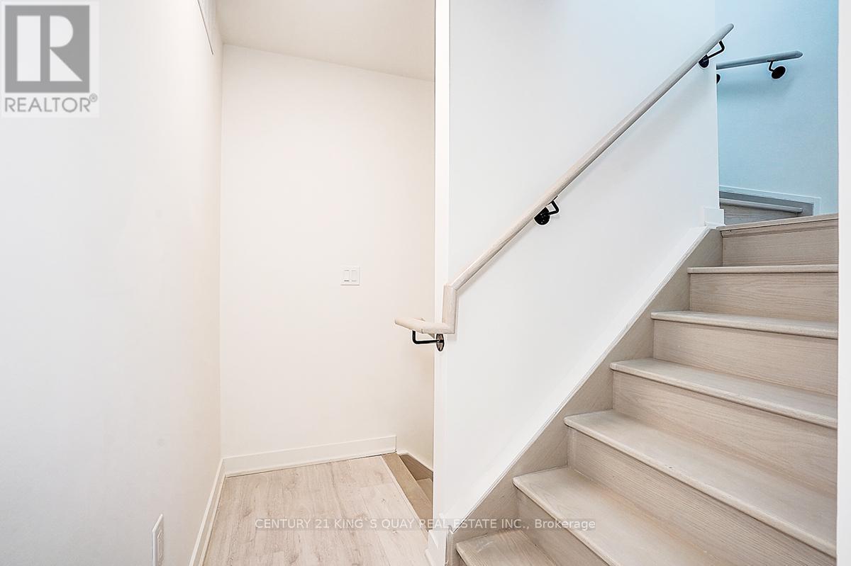 92 - 71 Curlew Drive, Toronto, ON - Indoor Photo Showing Other Room