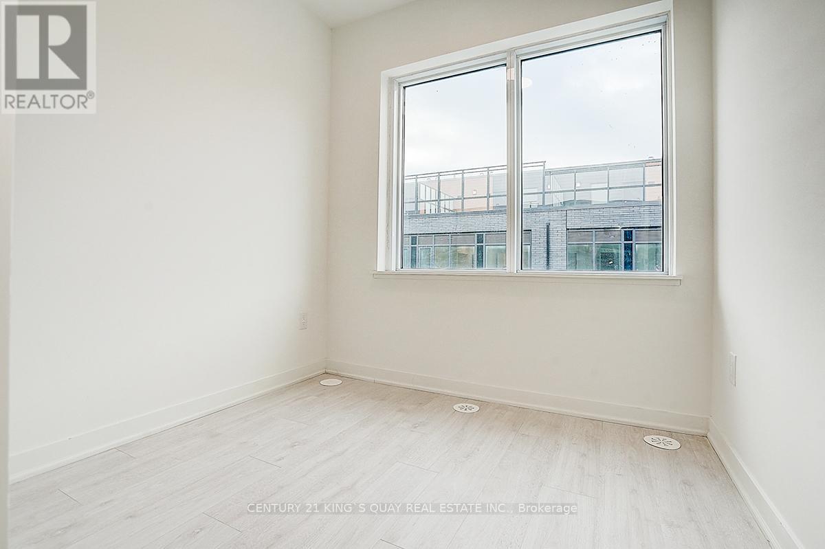 92 - 71 Curlew Drive, Toronto, ON - Indoor Photo Showing Other Room