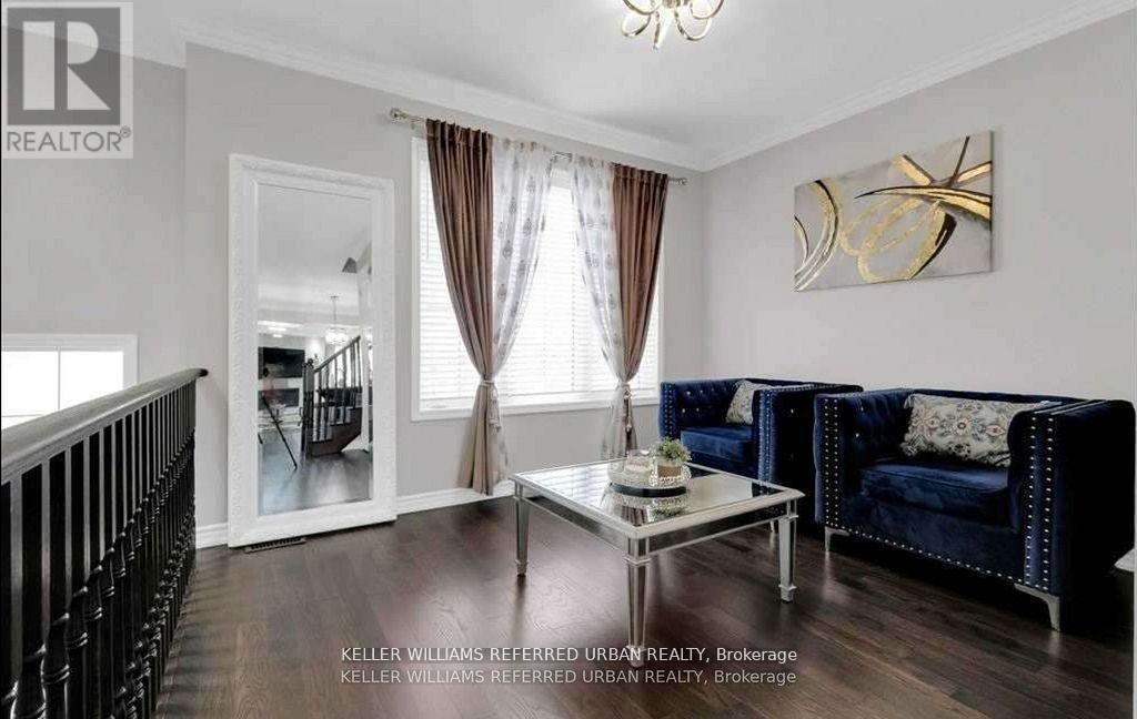 85 Mcmichael Avenue, Vaughan, ON - Indoor Photo Showing Living Room