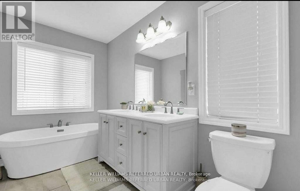 85 Mcmichael Avenue, Vaughan, ON - Indoor Photo Showing Bathroom