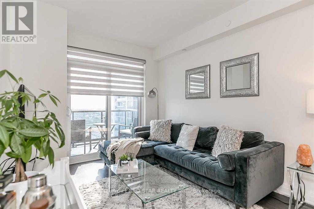 2311-B - 3700 Highway 7 Road, Vaughan, ON - Indoor Photo Showing Living Room