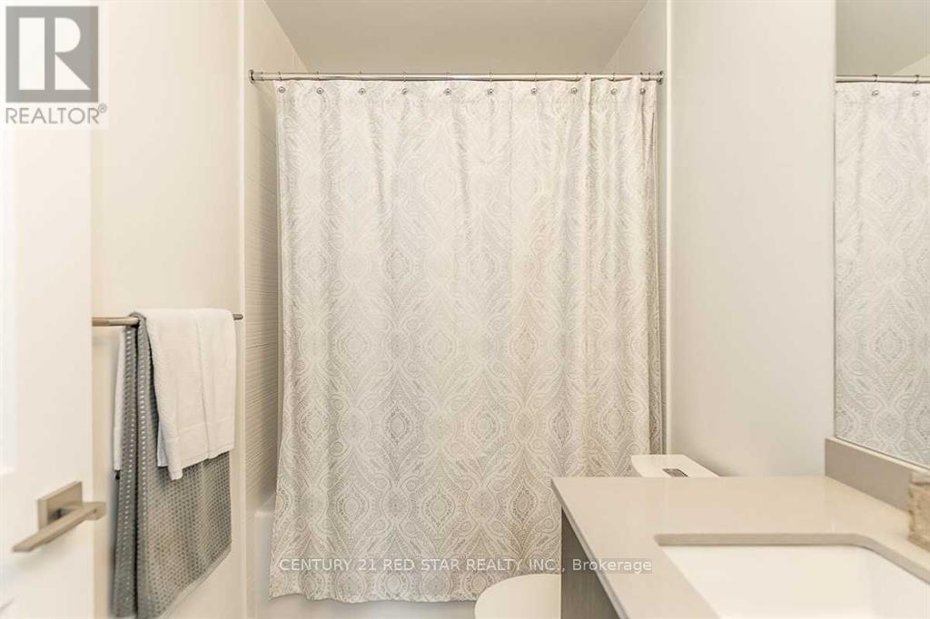 2311-B - 3700 Highway 7 Road, Vaughan, ON - Indoor Photo Showing Bathroom