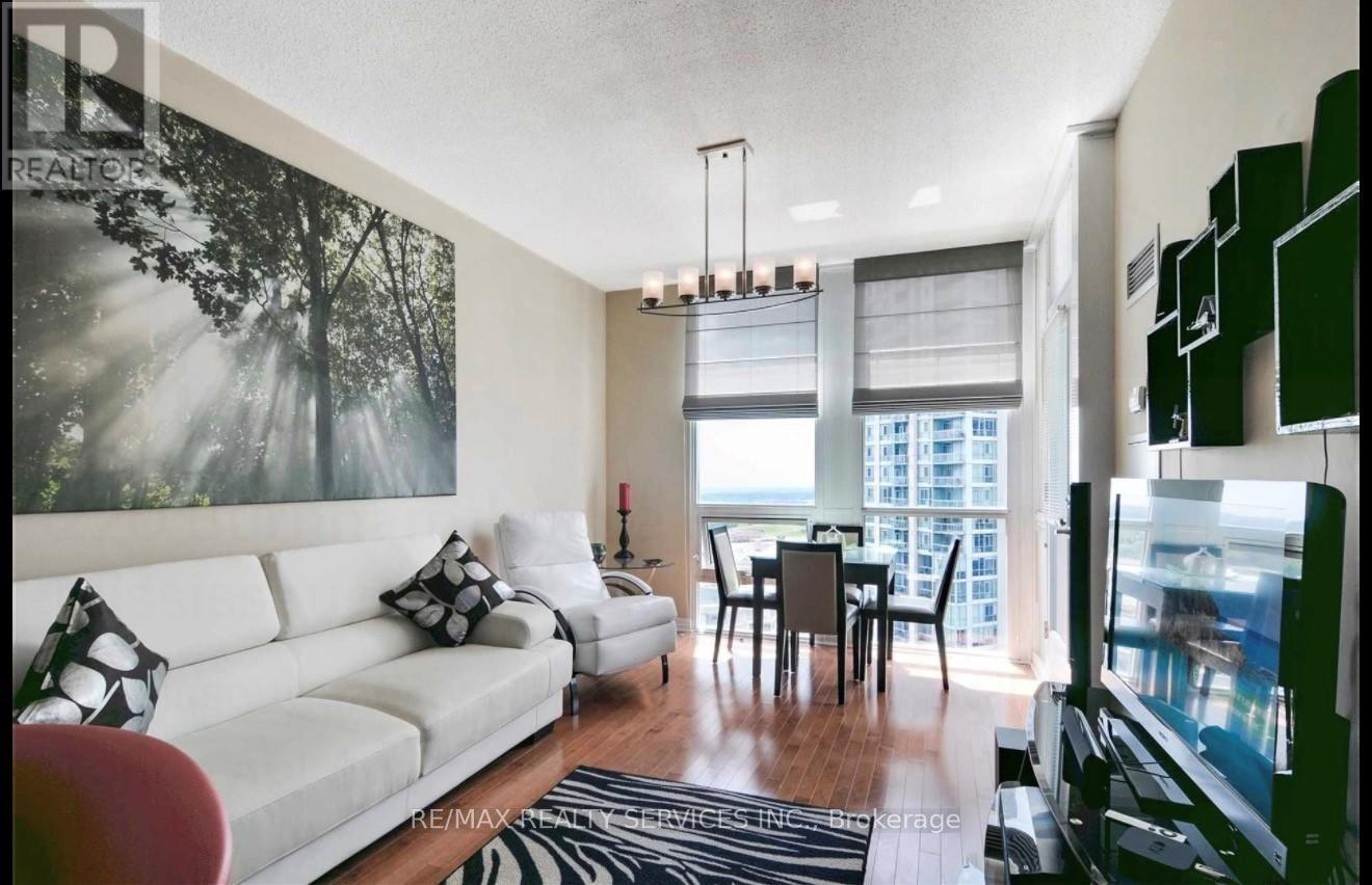 2506 - 220 Burnhamthorpe Road W, Mississauga, ON - Indoor Photo Showing Living Room