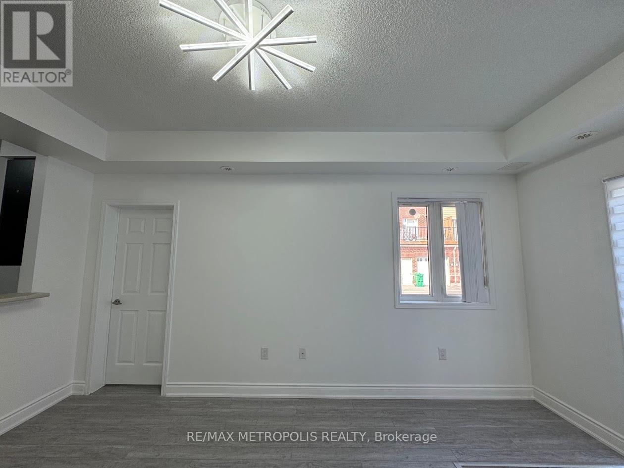 294 - 250 Sunny Meadow Boulevard, Brampton, ON - Indoor Photo Showing Other Room