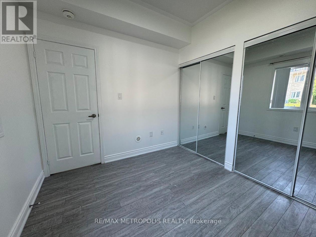294 - 250 Sunny Meadow Boulevard, Brampton, ON - Indoor Photo Showing Other Room