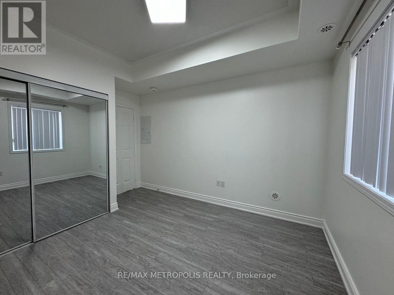 294 - 250 Sunny Meadow Boulevard, Brampton, ON - Indoor Photo Showing Other Room