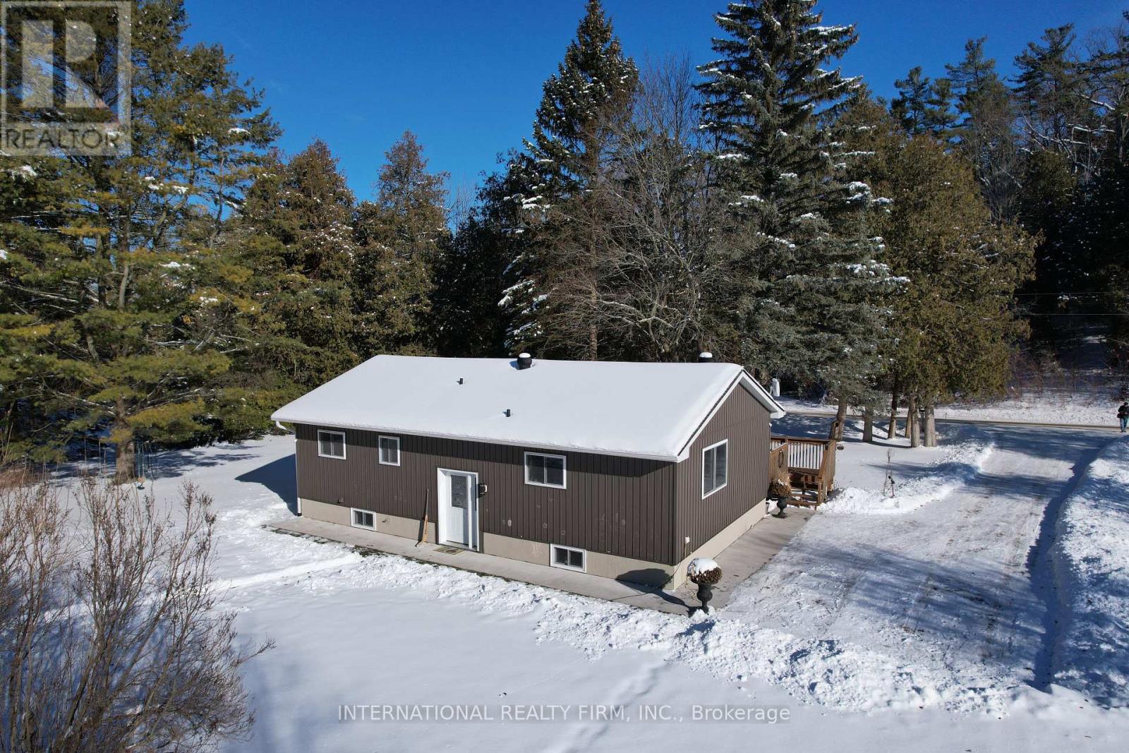 5292 Harris Boatworks Road, Hamilton Township, ON - Outdoor