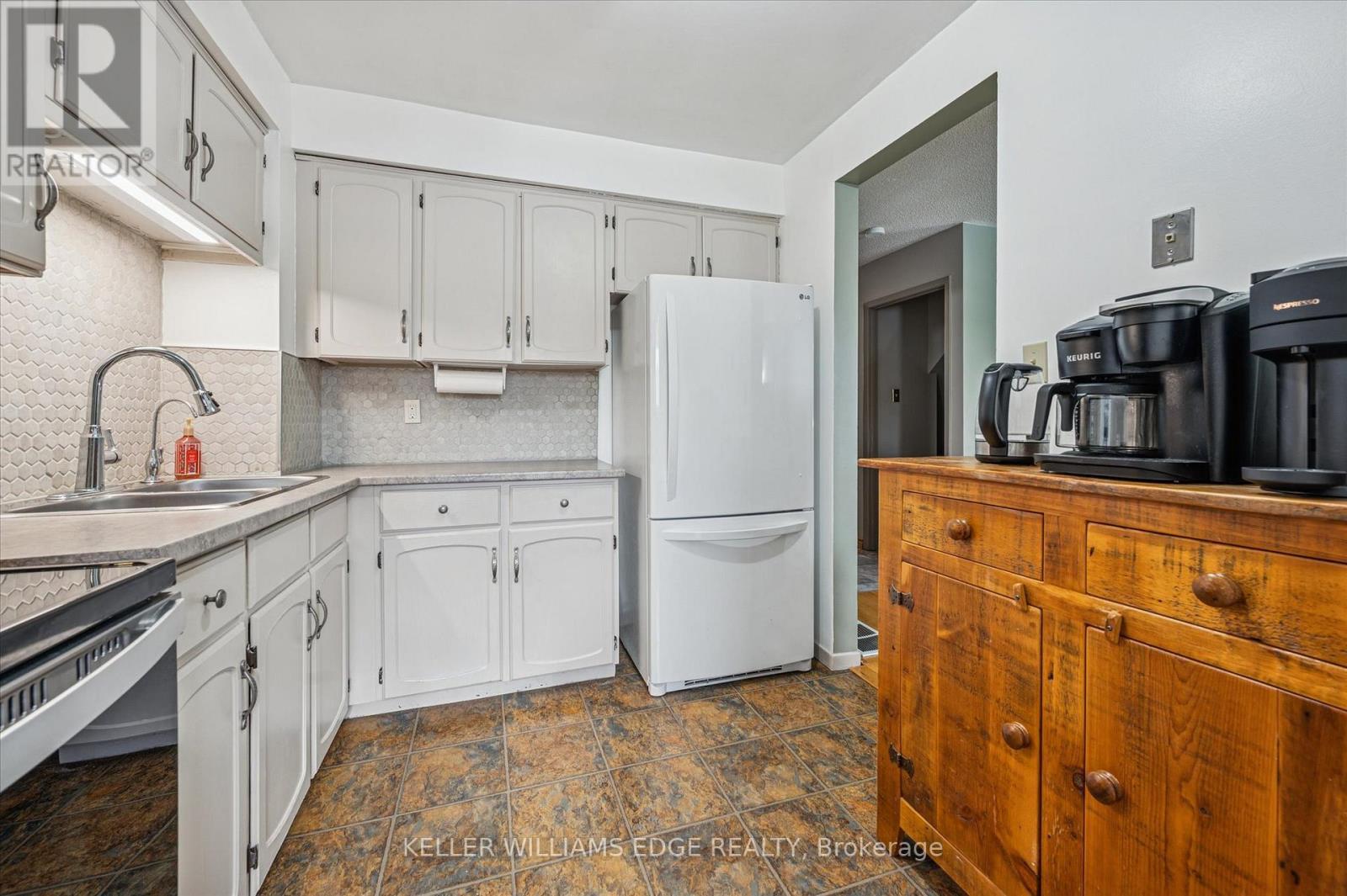 31 - 51 Paulander Drive, Kitchener, ON - Indoor Photo Showing Kitchen