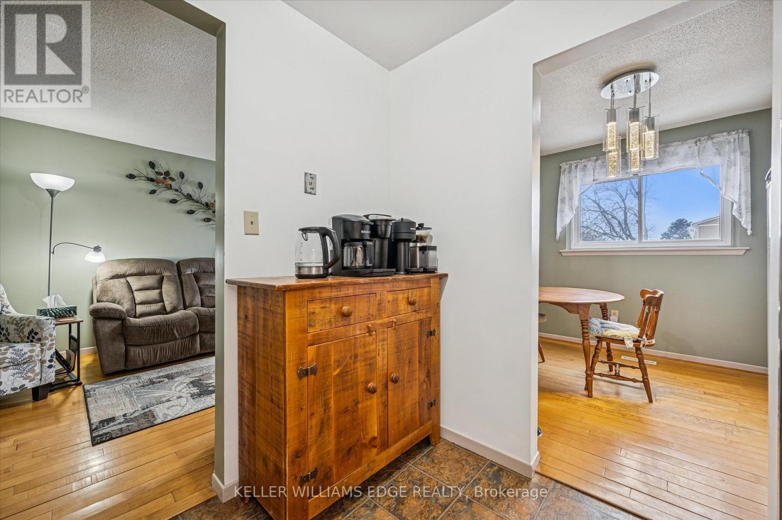 31 - 51 Paulander Drive, Kitchener, ON - Indoor