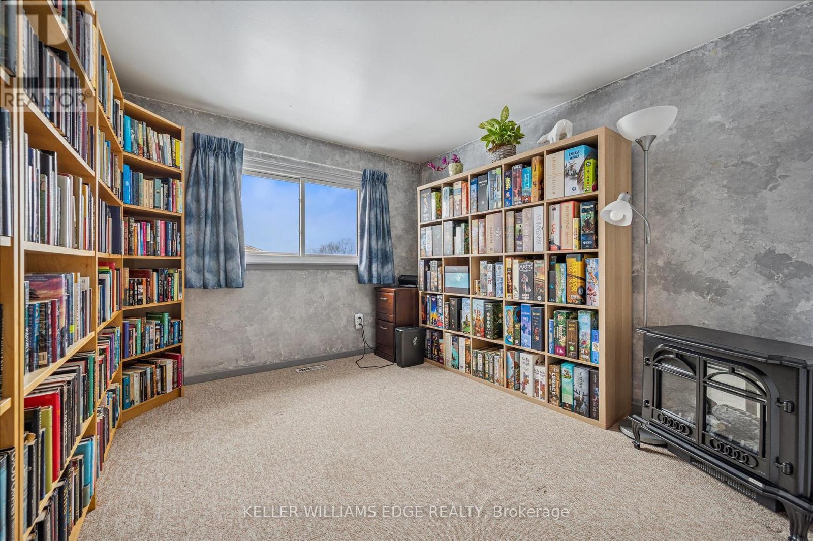 31 - 51 Paulander Drive, Kitchener, ON - Indoor