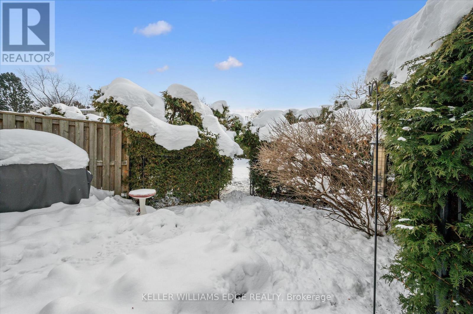 31 - 51 Paulander Drive, Kitchener, ON - Outdoor