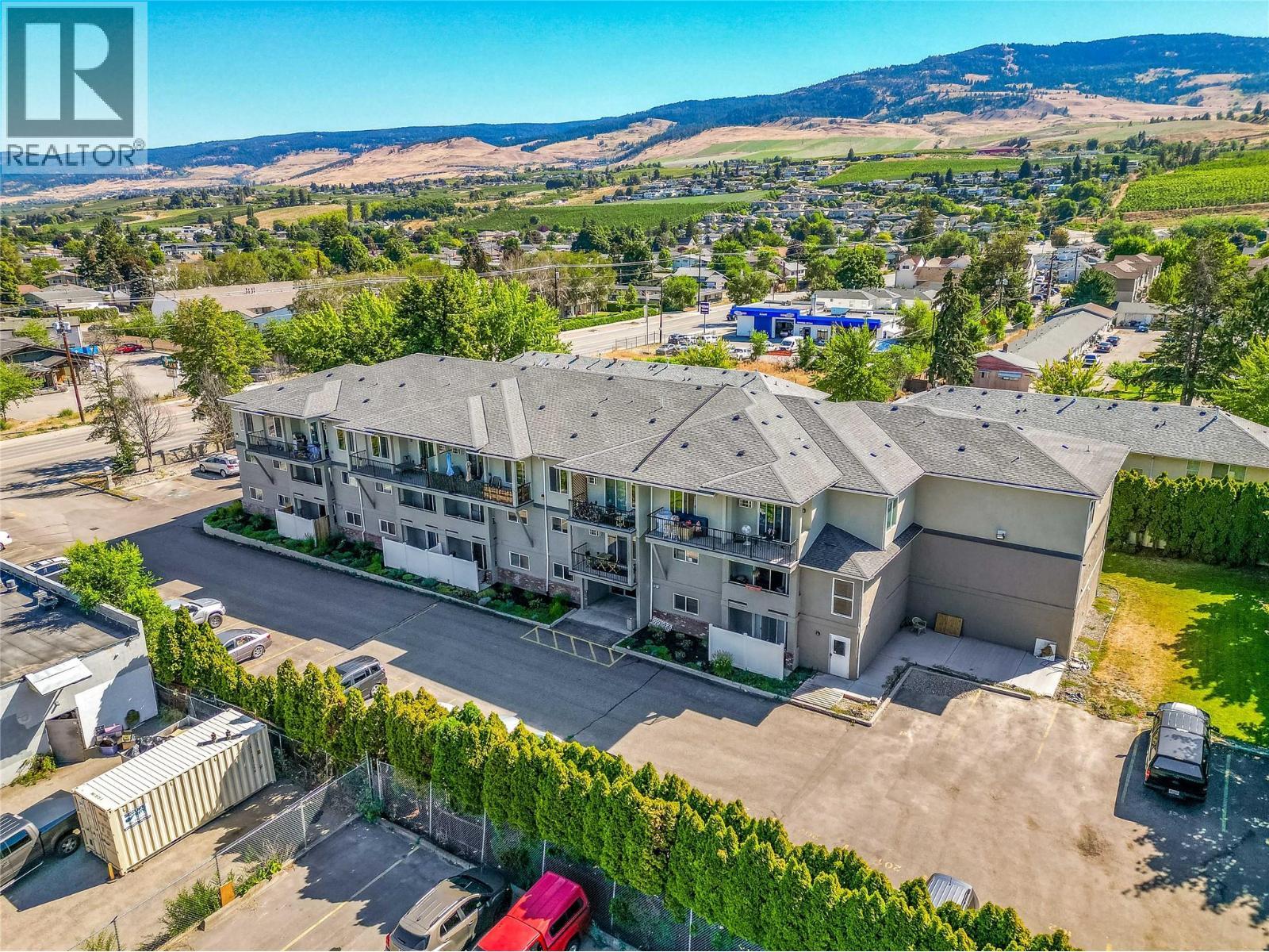 205 Highway 33 E, Kelowna, BC - Outdoor With View