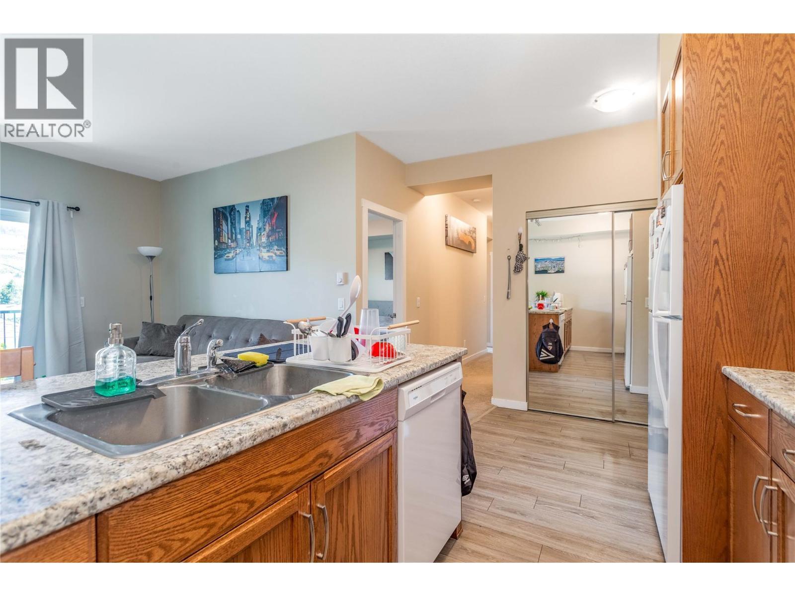 205 Highway 33 E, Kelowna, BC - Indoor Photo Showing Kitchen With Double Sink