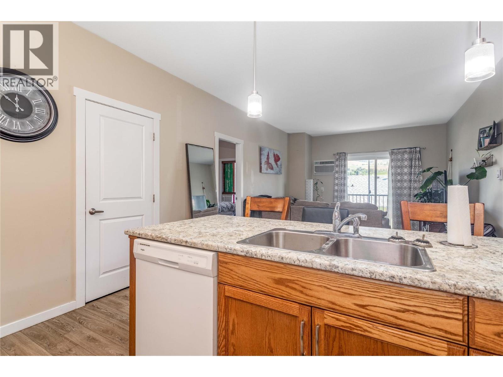 205 Highway 33 E, Kelowna, BC - Indoor Photo Showing Kitchen With Double Sink