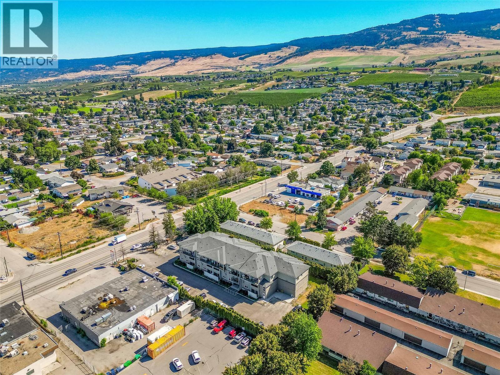 205 Highway 33 E, Kelowna, BC - Outdoor With View