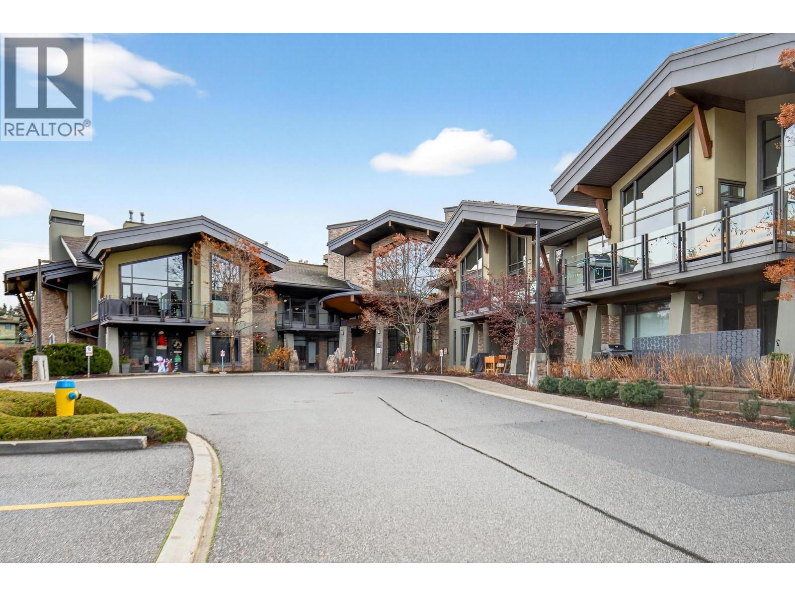 600 Sarsons Road Unit# 203, Kelowna, BC - Outdoor With Facade