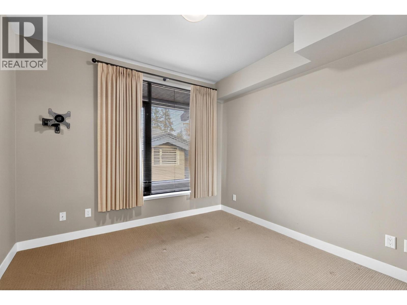 600 Sarsons Road Unit# 203, Kelowna, BC - Indoor Photo Showing Other Room