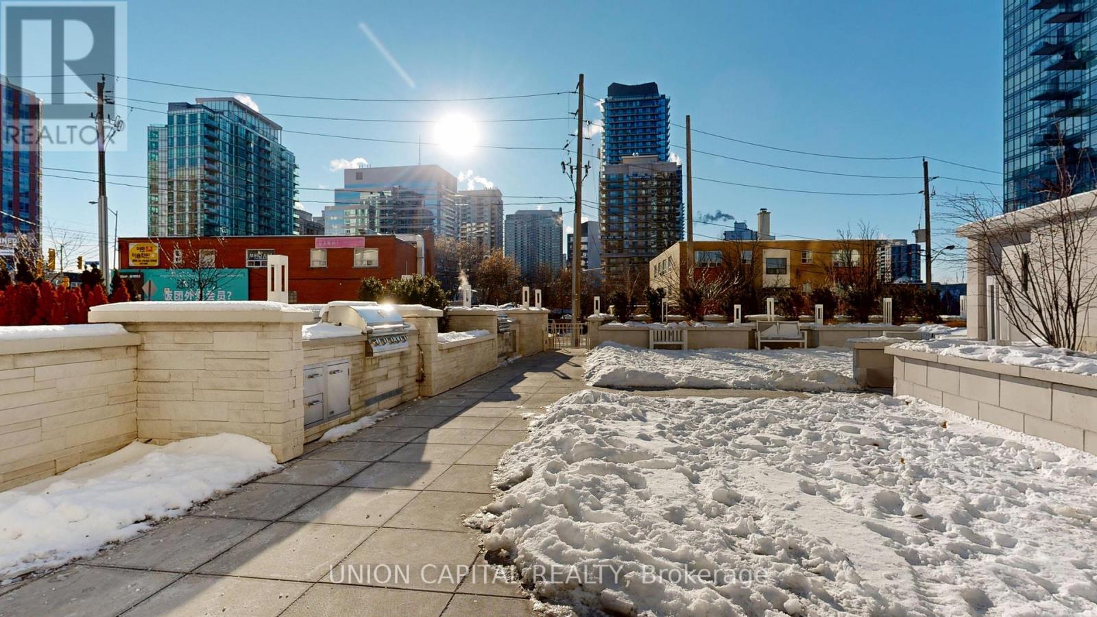 715 - 75 Canterbury Place, Toronto, ON - Outdoor