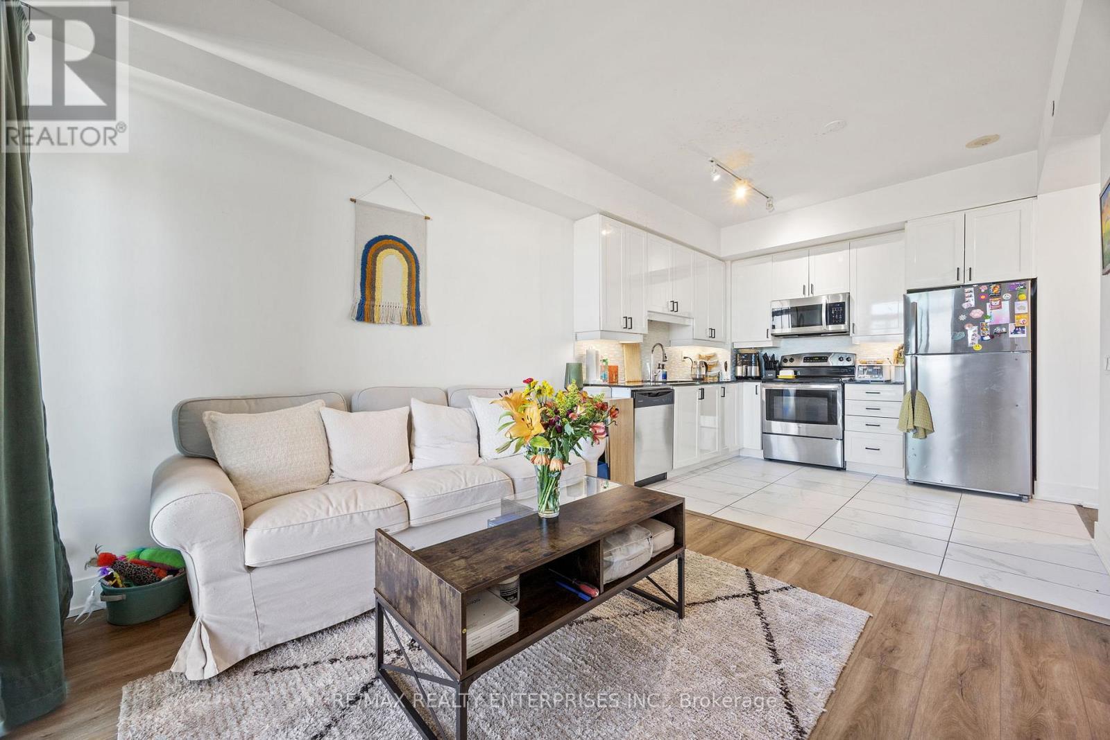 1508 - 1215 Bayly Street, Pickering, ON - Indoor