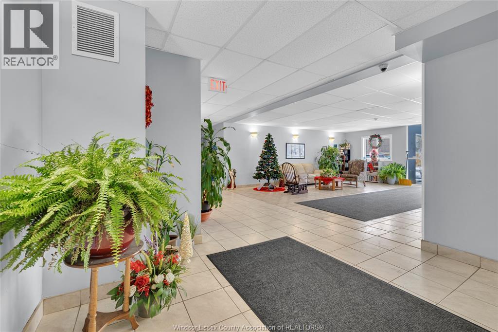 1390 Lauzon Road Unit# 114, Windsor, ON - Indoor Photo Showing Other Room