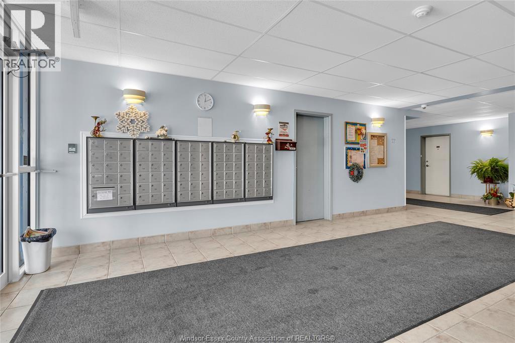 1390 Lauzon Road Unit# 114, Windsor, ON - Indoor Photo Showing Other Room