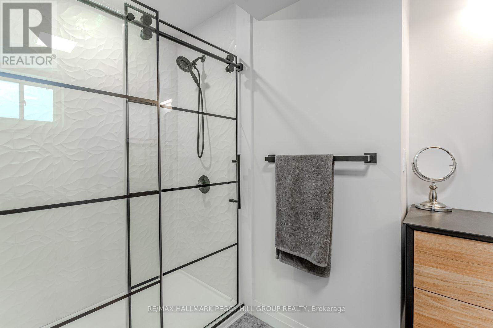 59 Lankin Boulevard, Orillia, ON - Indoor