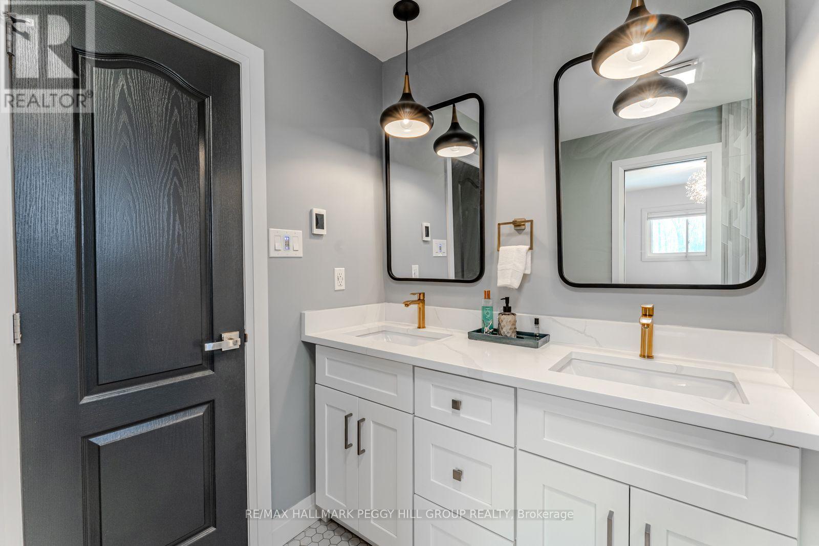 59 Lankin Boulevard, Orillia, ON - Indoor Photo Showing Bathroom