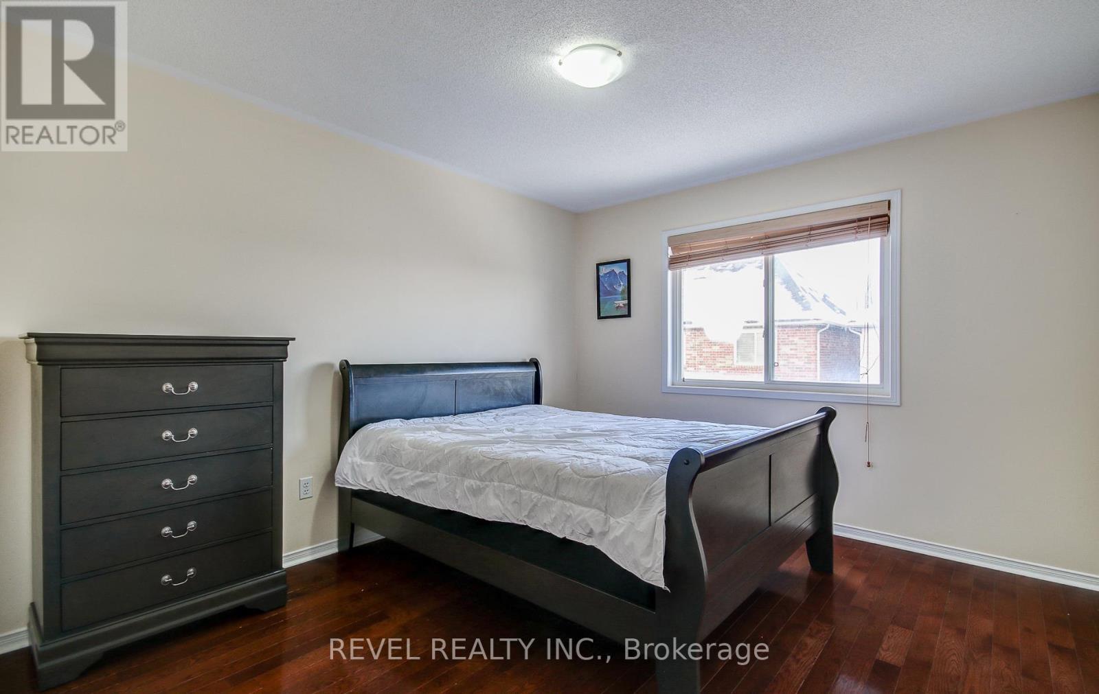 5 Treegrove Crescent, Brampton, ON - Indoor Photo Showing Bedroom