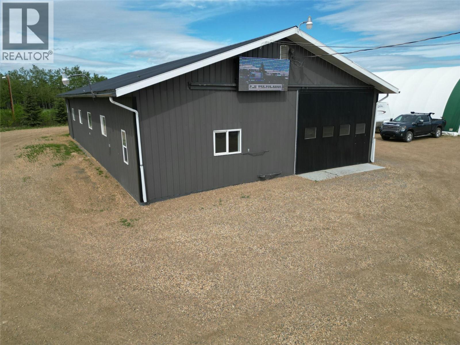 10101 17 Street, Dawson Creek, BC