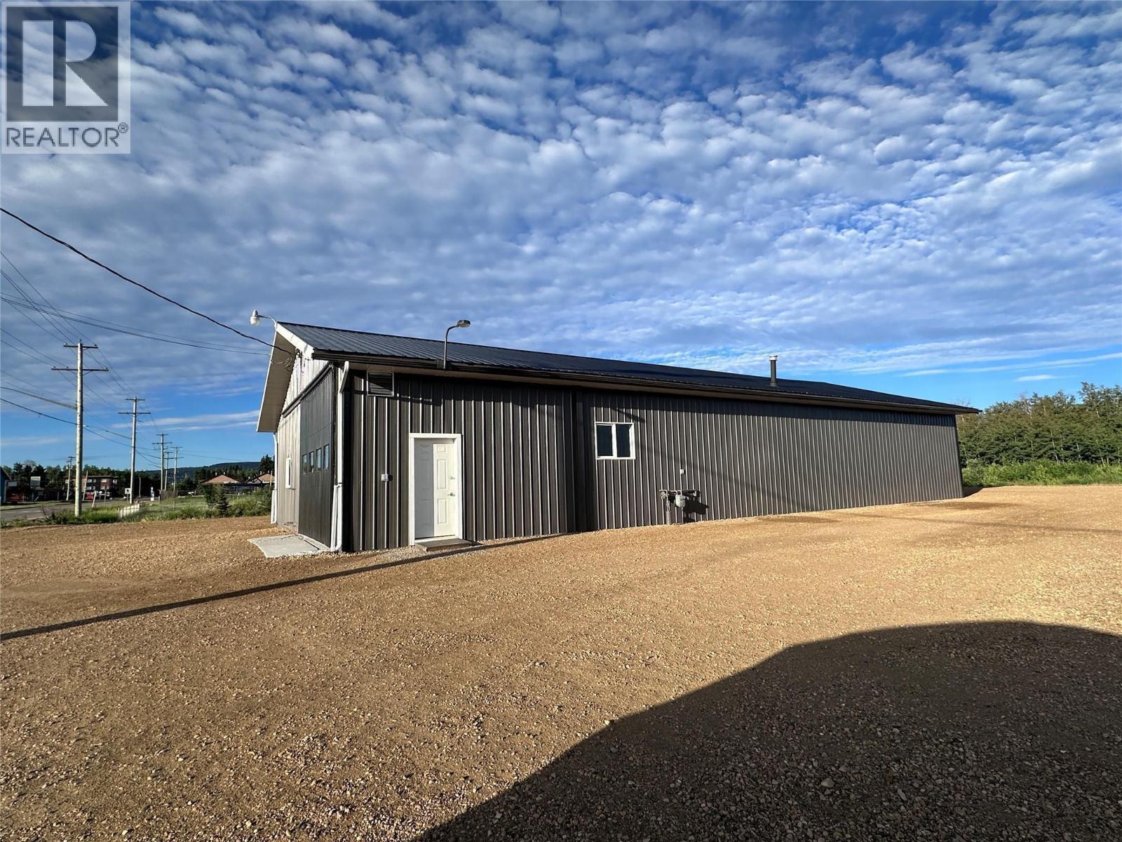 10101 17 Street, Dawson Creek, BC